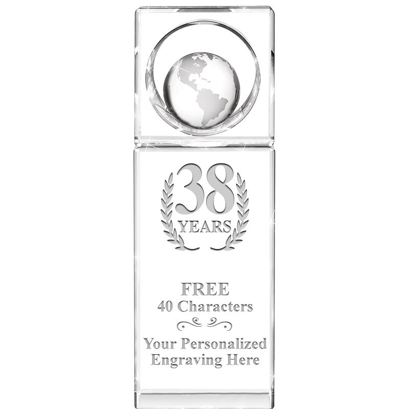 8"WINNERS CIRCLE GLOBE CRYSTAL